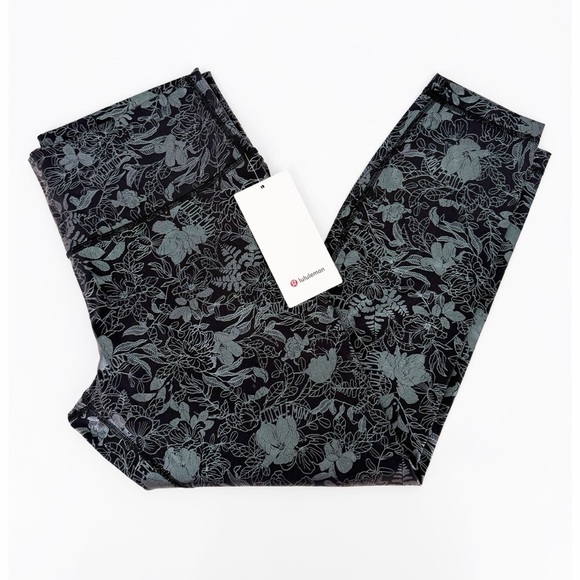 lululemon athletica Pants - NWT Lululemon Sz14 Wunder Under High-Rise Tight 25" *ShineBlack Iridescent Foil